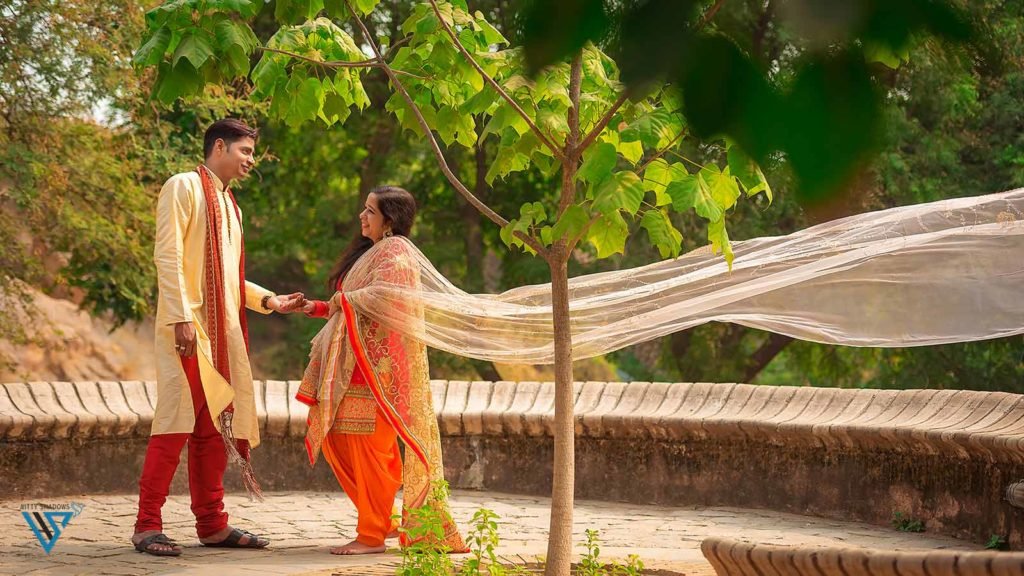 Garden-of-five-senses-Pre-Wedding-Delhi-Vibhor-Surabhi-02